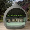 Daybed 05 Outdoor Furniture Rotan Sintetis untuk villa