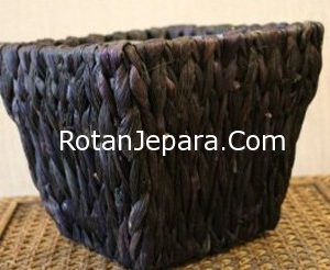 Keranjang Basket Hitam Rotan Sintetis Jepara