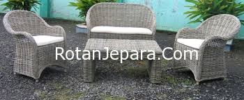 Meja-villa-untuk-apartemen-kobogrey