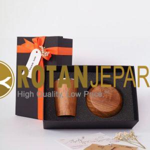 Box package ukelele wooden