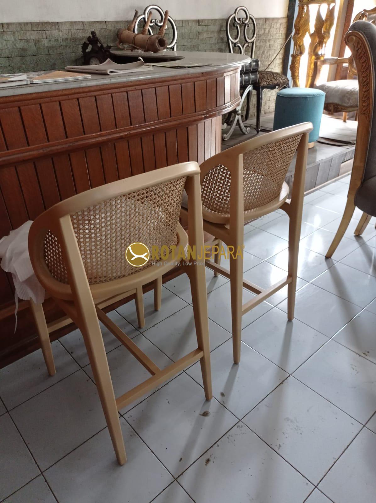 Ganjar Bar Chair Stool for Hotel Resort and Restaurant Furniture Ganjar Bar Chair Stool for Hotel Resort and Restaurant Furniture