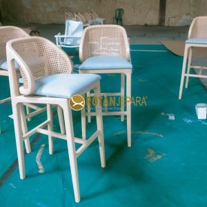 Pavilium Bar Chair Stool for Cafe Resort