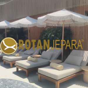 Testimonial Hotel Dubai Sunbed Teak Custom