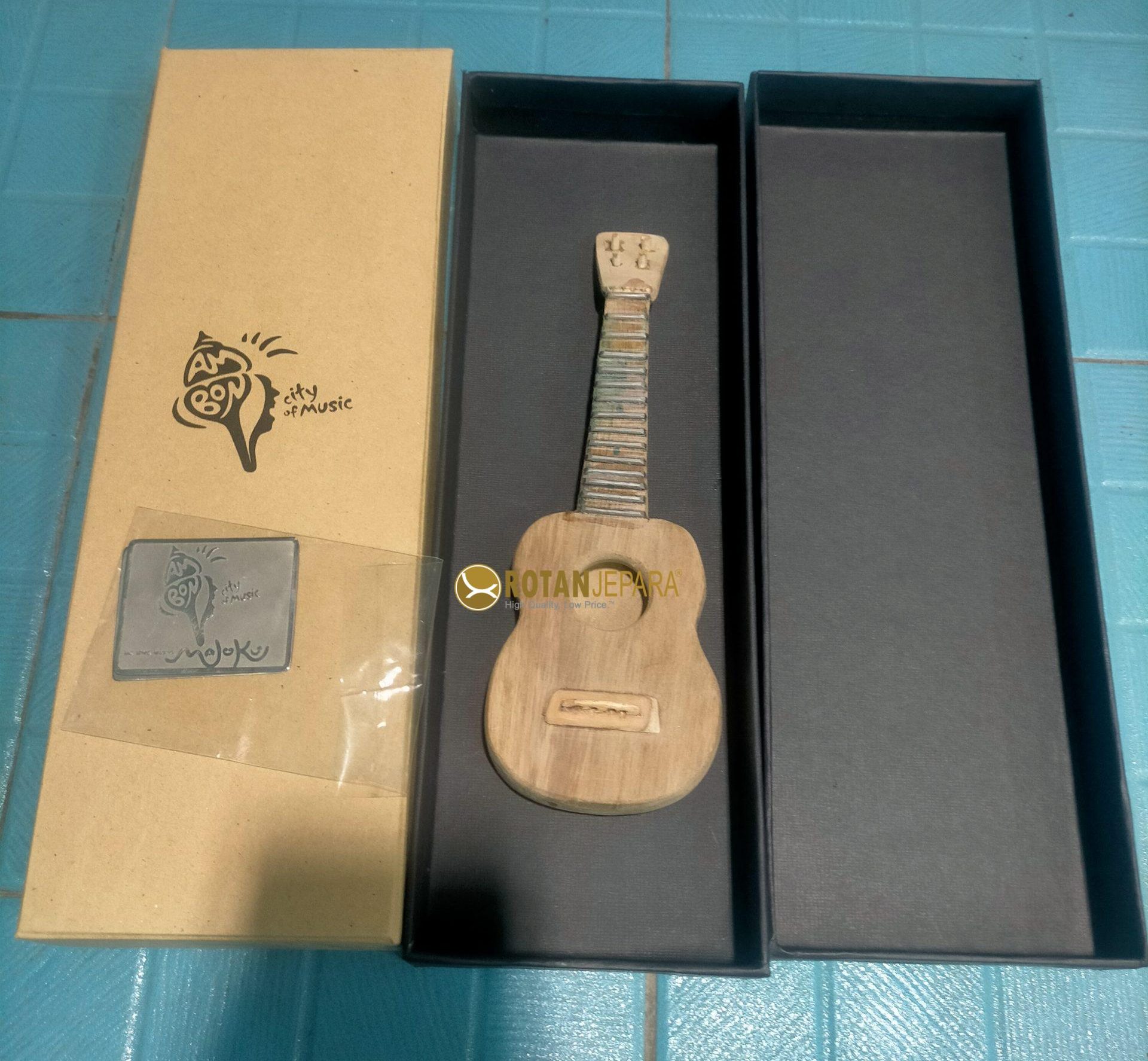 Ukulele Miniature guitar for souvenir gift