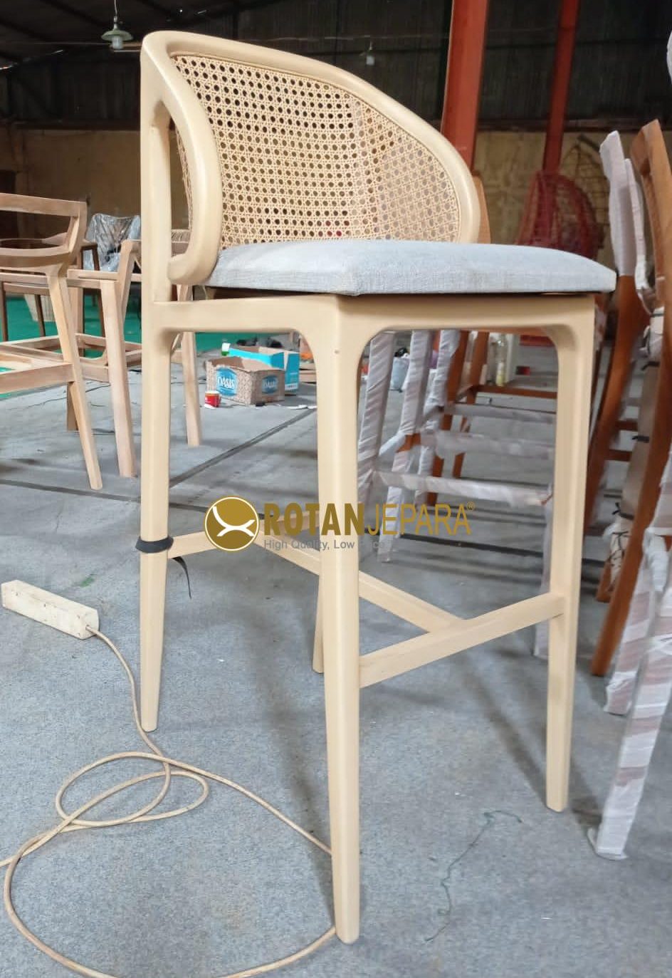 Village Bar Chair Stool for Hotel Resort and Restaurant Furniture Village Bar Chair Stool for Hotel Resort and Restaurant Furniture