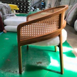 Gemoy Arm Dining Chair Resort Furniture