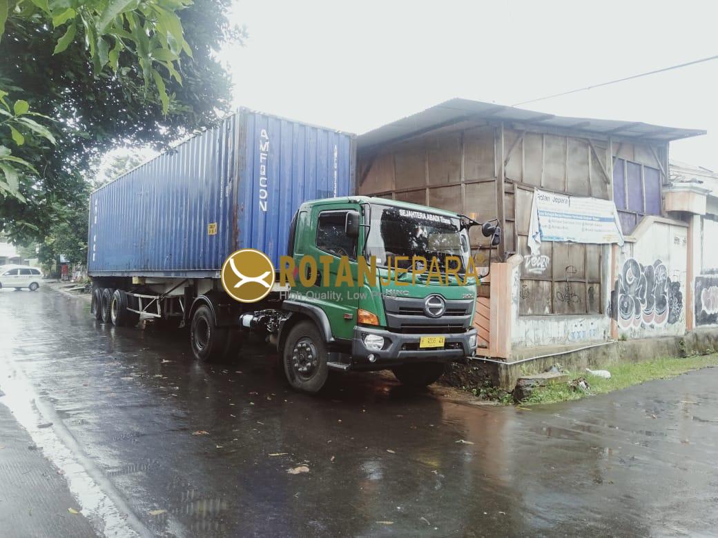 Loading Container Blue Bird 40ft Export to USA-Amerika Serikat Loading Container Blue Bird 40ft Export to USA-Amerika Serikat