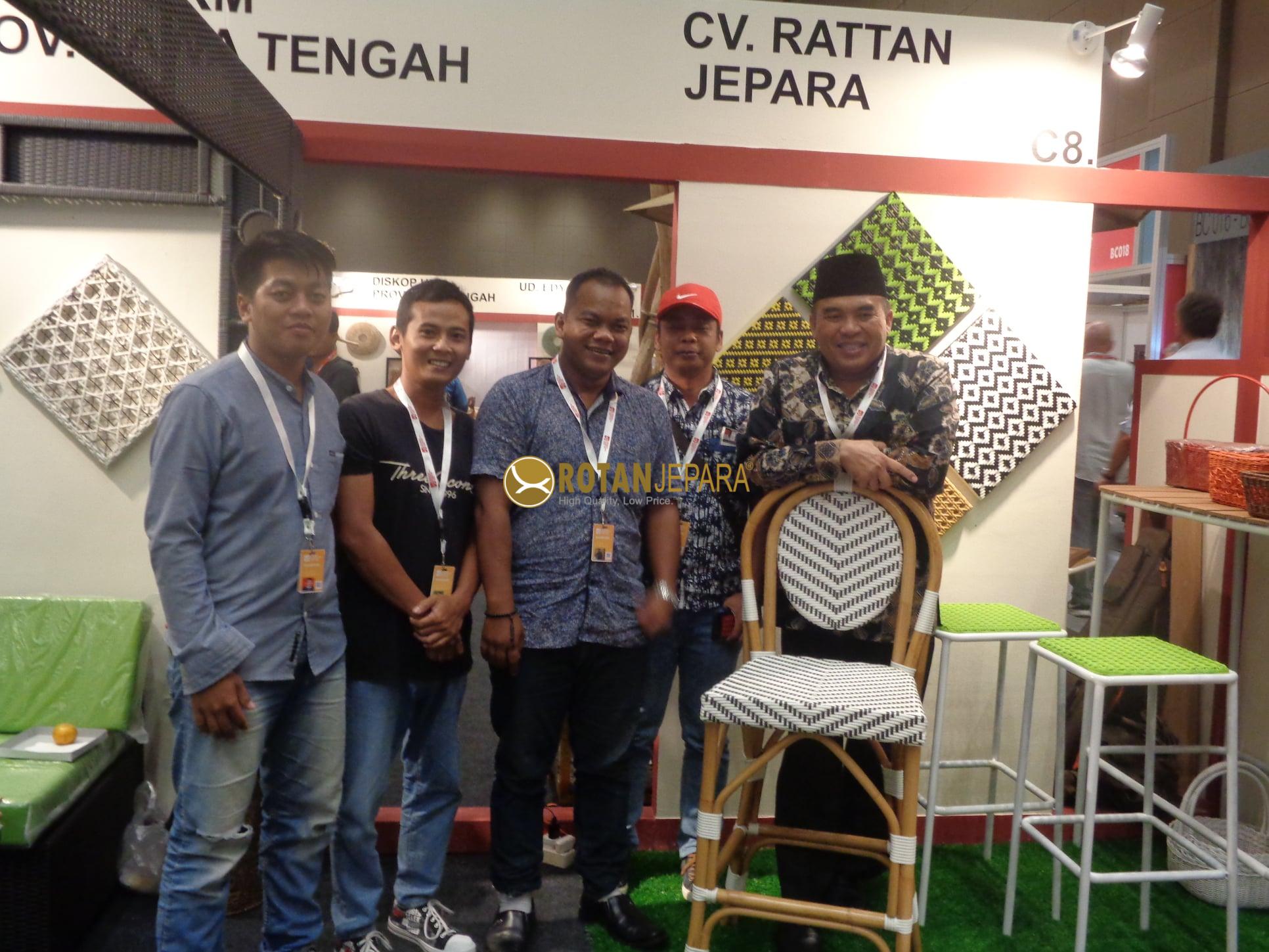 With Bupati Jepara-REDEFINE – INSPIRE – INNOVATION with Indonesia International Furniture Expo IFEX