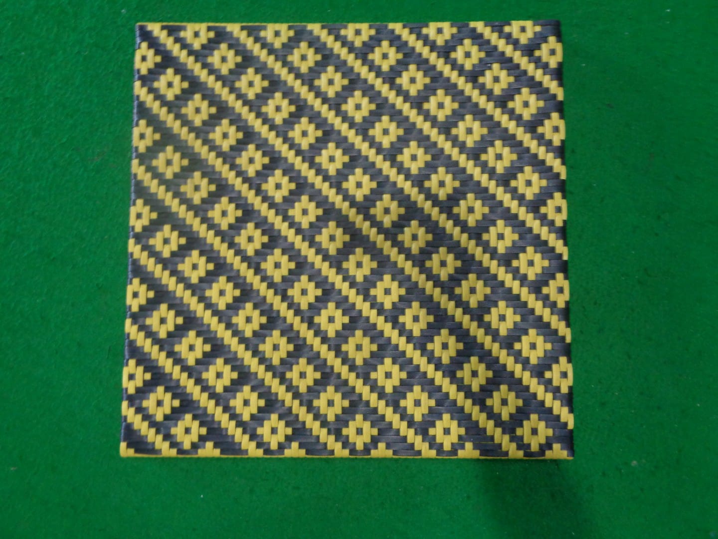 Motif Anyaman RJ 02