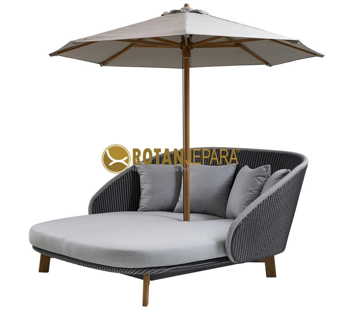 PRAGIB Daybed Wicker Outdoor Hotel Patio Beach Club Collection PRAGIB Daybed Wicker Outdoor Hotel Patio Beach Club Collection