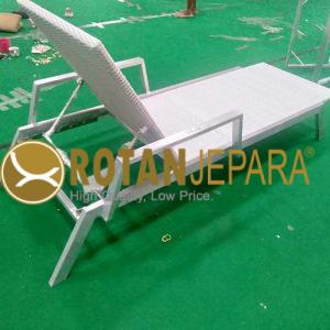 IKN Sun Lounger Alumunium Wicker Ibu Kota Nusantara Luar Ruangan Project