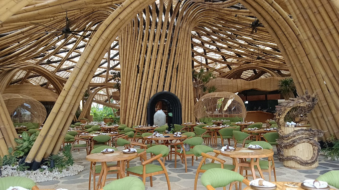 Luna Beach Club Bali 10