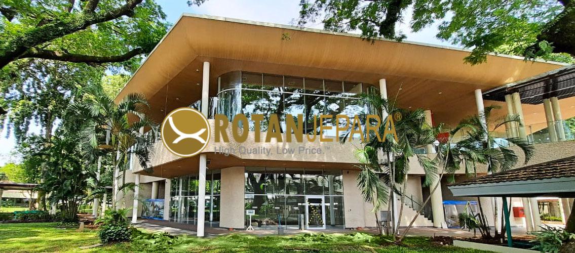 7. Proyek Plafon Polywood Gedung Kampus University International School