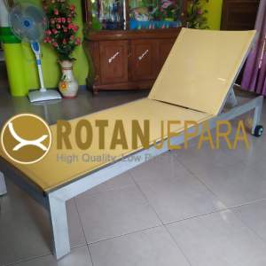 Maldives Orange Batyline Aluminum Chaise Lounge Swimming Pool Hotel Outdoor