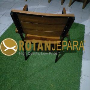 Kursi Kayu & Besi Minimalis Outdoor – Kokoh, Elegan, dan Serbaguna