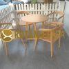 Set Meja Bundar & Kursi Kayu Minimalis Scandinavian – Elegan, Kokoh, dan Serbaguna