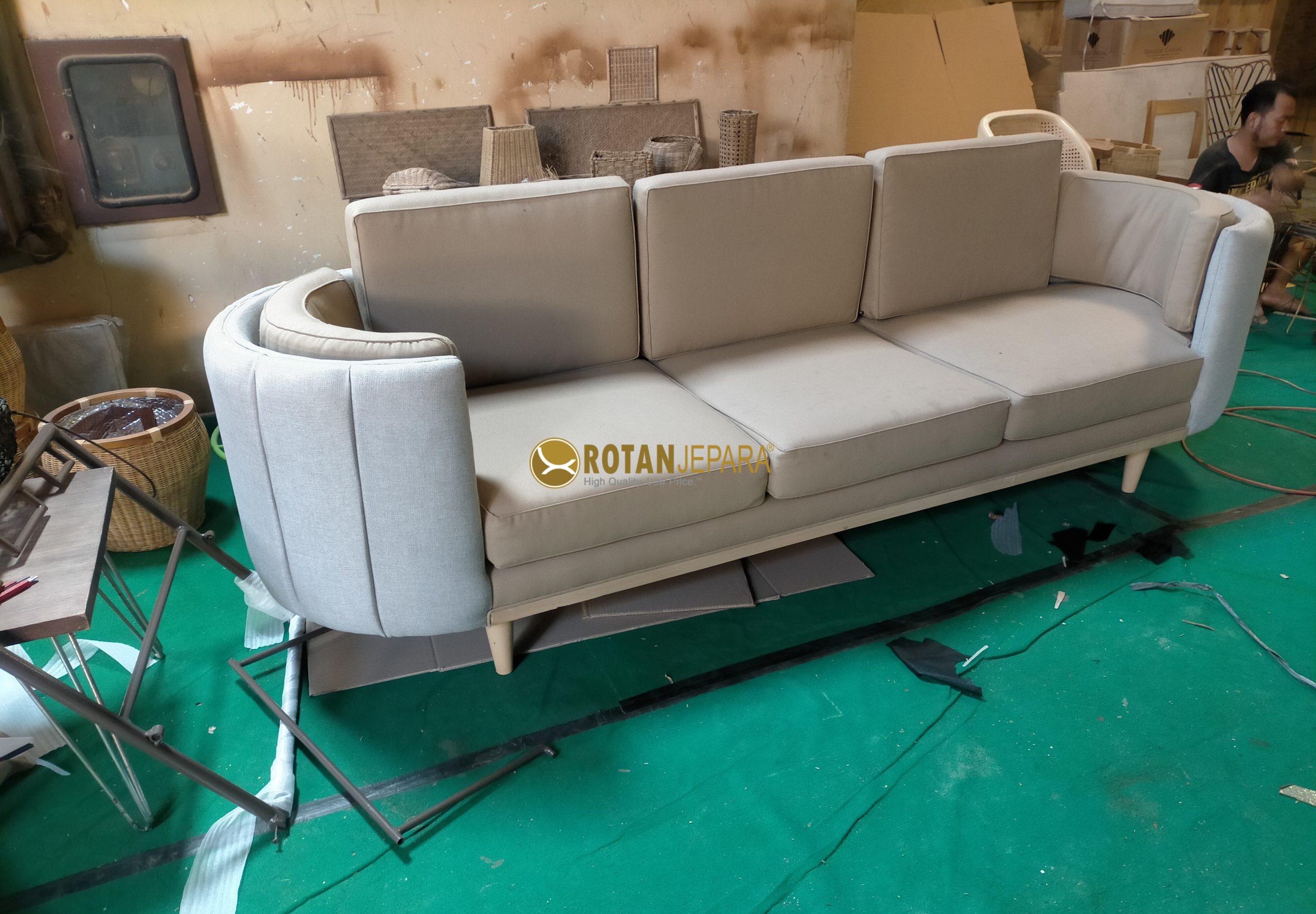 Sofa 3 Dudukan Minimalis Scandinavian – Nyaman, Elegan, dan Tahan Lama Sofa 3 Dudukan Minimalis Scandinavian – Nyaman, Elegan, dan Tahan Lama