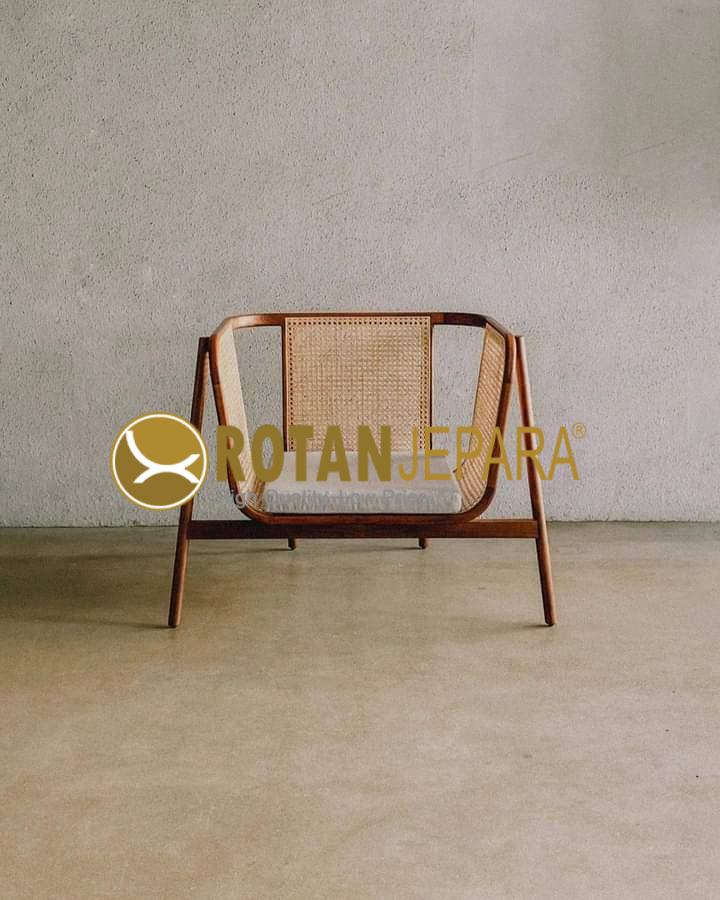 Kursi Santai Rotan Kayu Jati Minimalis Elegan – Nyaman & Estetik Kursi Santai Rotan Kayu Jati Minimalis Elegan – Nyaman & Estetik