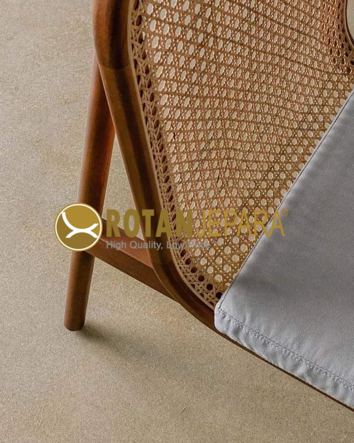Kursi Santai Rotan Kayu Jati Minimalis Elegan – Nyaman & Estetik Kursi Santai Rotan Kayu Jati Minimalis Elegan – Nyaman & Estetik