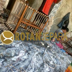 Kursi Kayu Jati Anyaman Tali – Handmade Natural Series