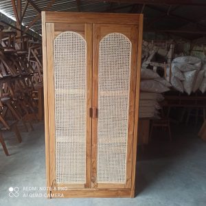 Lemari Pakaian Kayu Jati Rotan – Classic Arch Rattan Wardrobe